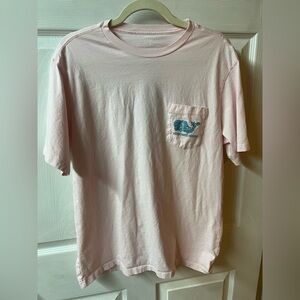 Vineyard Vines Light Pink Men’s Tee with Whale Pocket